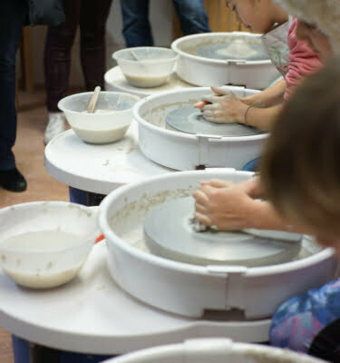 Friday Pottery for Homeschoolers, 12.45 – 14.15 | Spring 2025